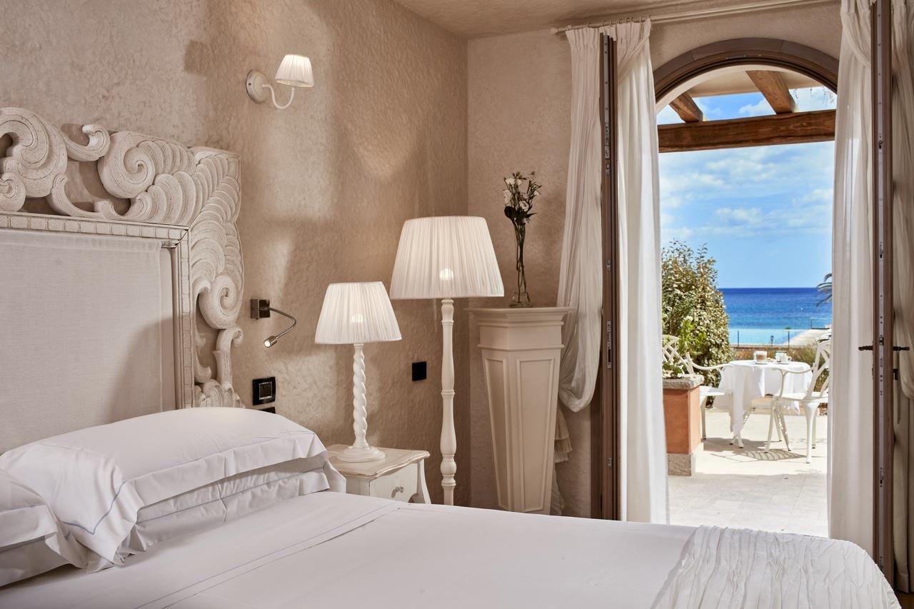 La Villa Del Re - Adults Only - Small Luxury Hotels Of The World كاستياداس المظهر الخارجي الصورة